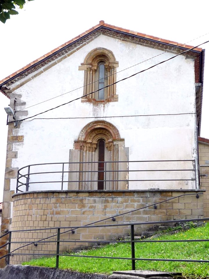Beluntza (Urkabustaiz) - Iglesia de San Pedro 02