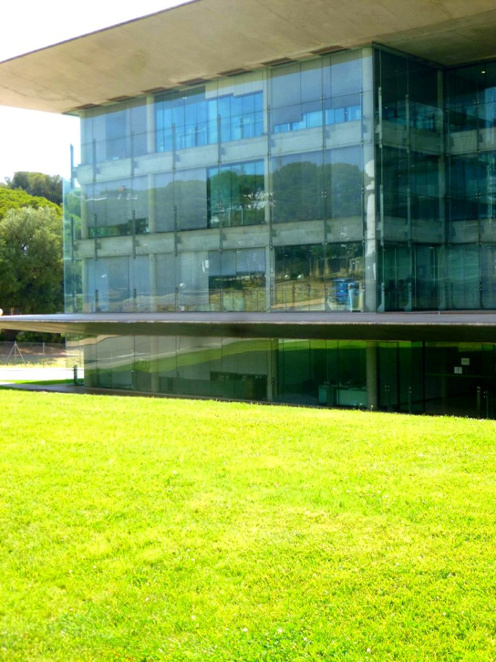 Barcelona - Universidad Politécnica de Cataluña (UPC) - Campus Nord - Edificio Nexus II (05)