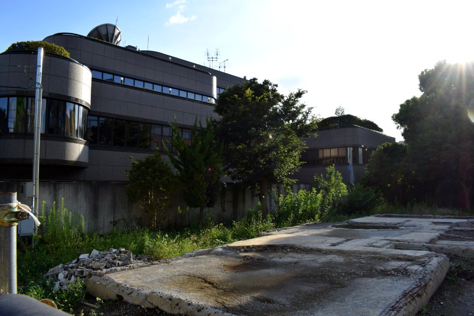 Argentine embassy in Tokyo, from right side