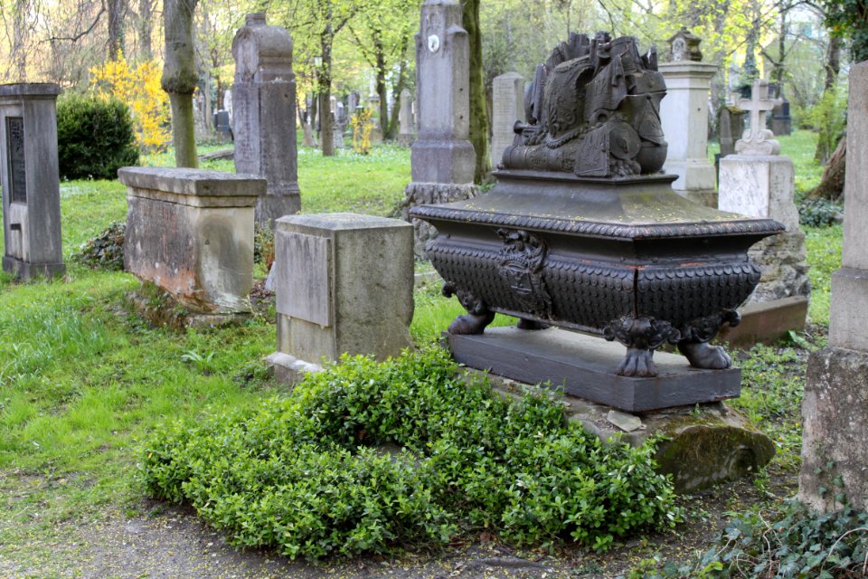 Alter Südfriedhof München 2010-04-24-1751