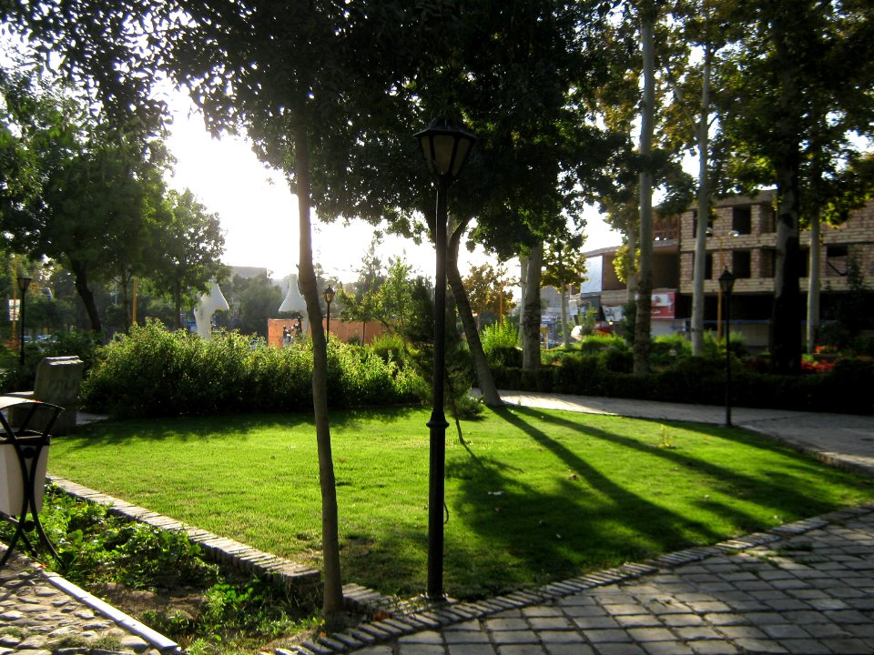 Amin al-Islami Park - Trees and Flowers - Nishapur 093