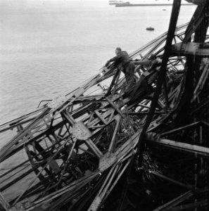 Amsterdam, fotos betreffende de herstellingswerken in de haven, Bestanddeelnr 900-9115