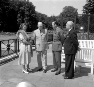 Afscheid Generaal Eisenhower op Soestdijk, Bestanddeelnr 905-1213