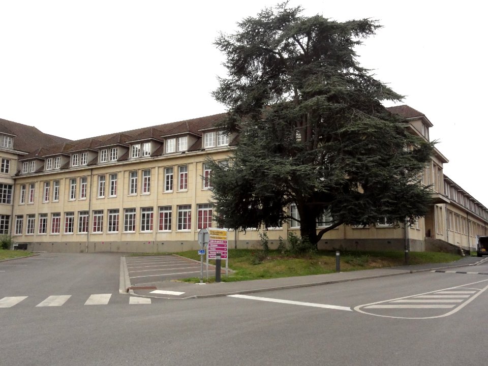 Amiens, lycée La Providence (école et lycée) (04) aile droite