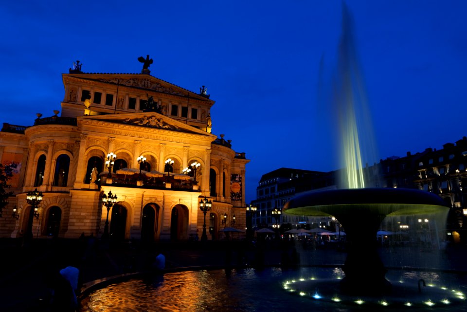 Alte Oper Frankfurt am Main blue hour 2020-08-19 12