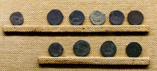 Altar of Lugdunum on Roman coins - Musée gallo-romain de Fourvière - 10 coins