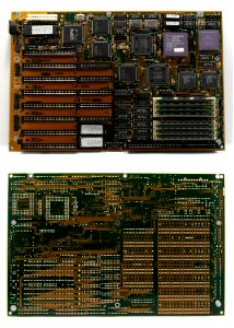 AMD AM386DX-25 Motherboard Front-Back