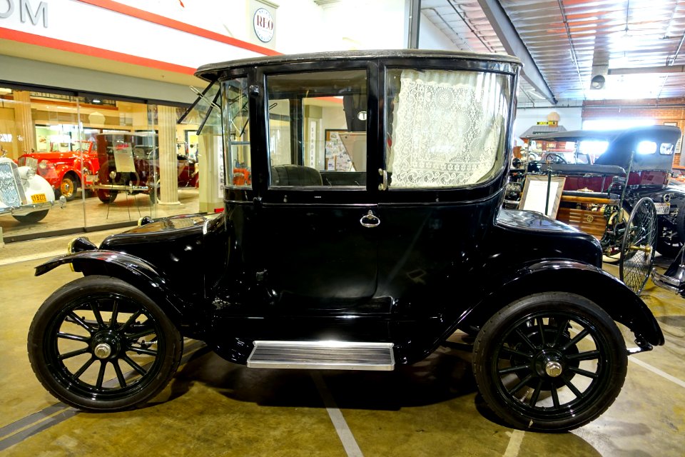 Anderson Detroit Electric - Automobile Driving Museum - El Segundo, CA - DSC01774