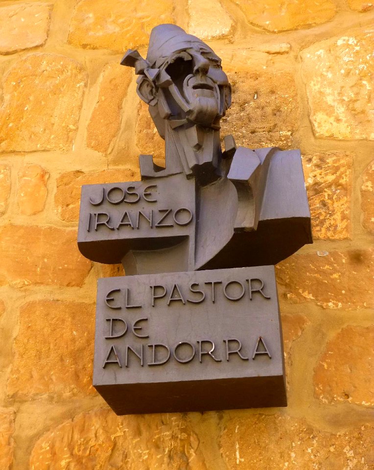 Andorra (Teruel) - Esculturas, memoriales y monumentos 07