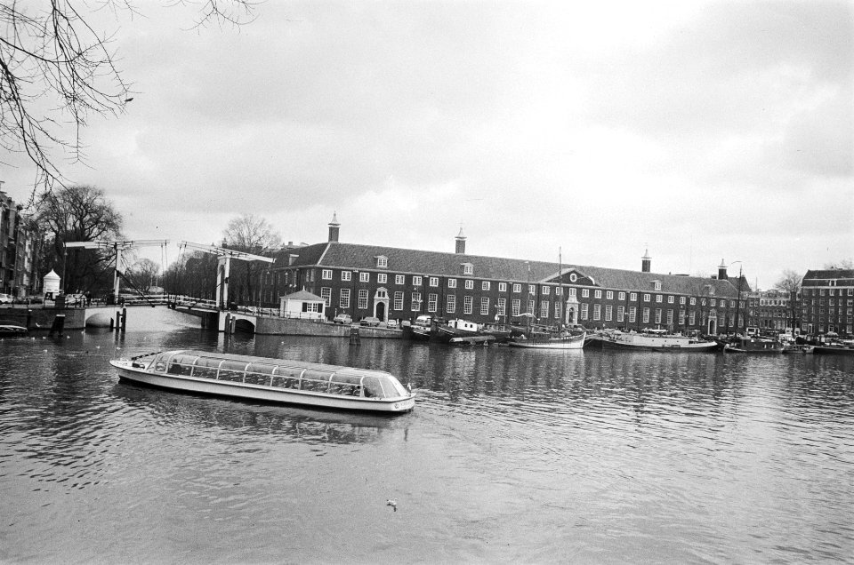 Amstelhof aan de Amsterdamse Amstel gerestaureerd, exterieur, Bestanddeelnr 930-0119