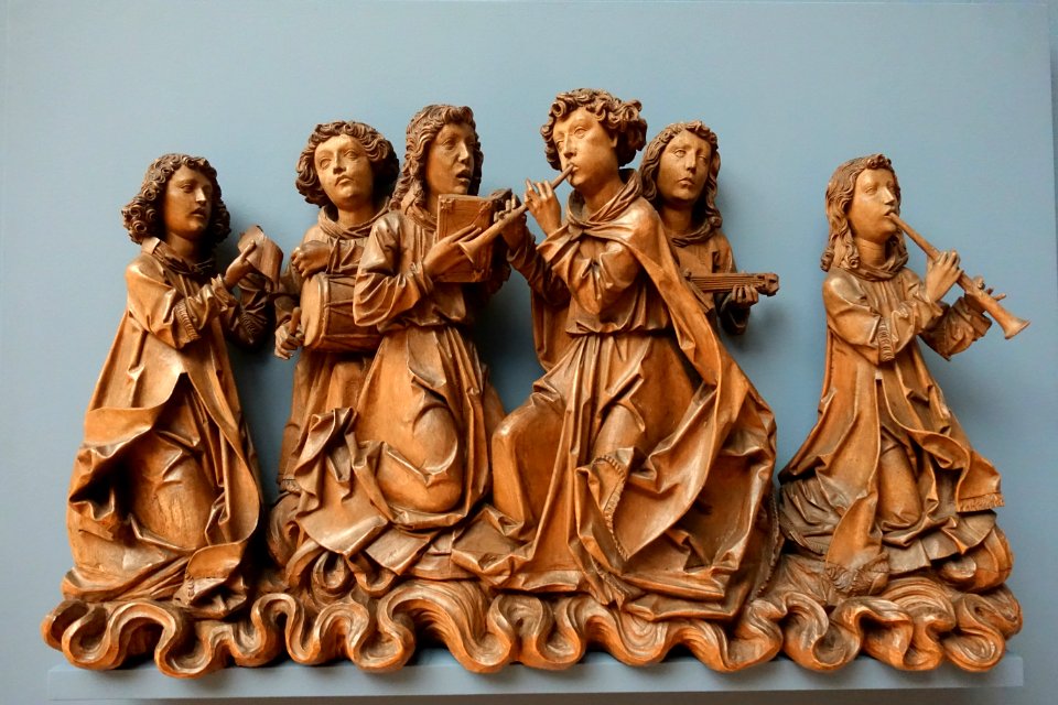 Angels singing and playing musical instruments, by Tilman Riemenschneider workshop, c. 1505, linden wood - Bode-Museum - DSC03114