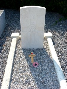 Audrehem (Pas-de-Calais) tombe de guerre de la CWCG