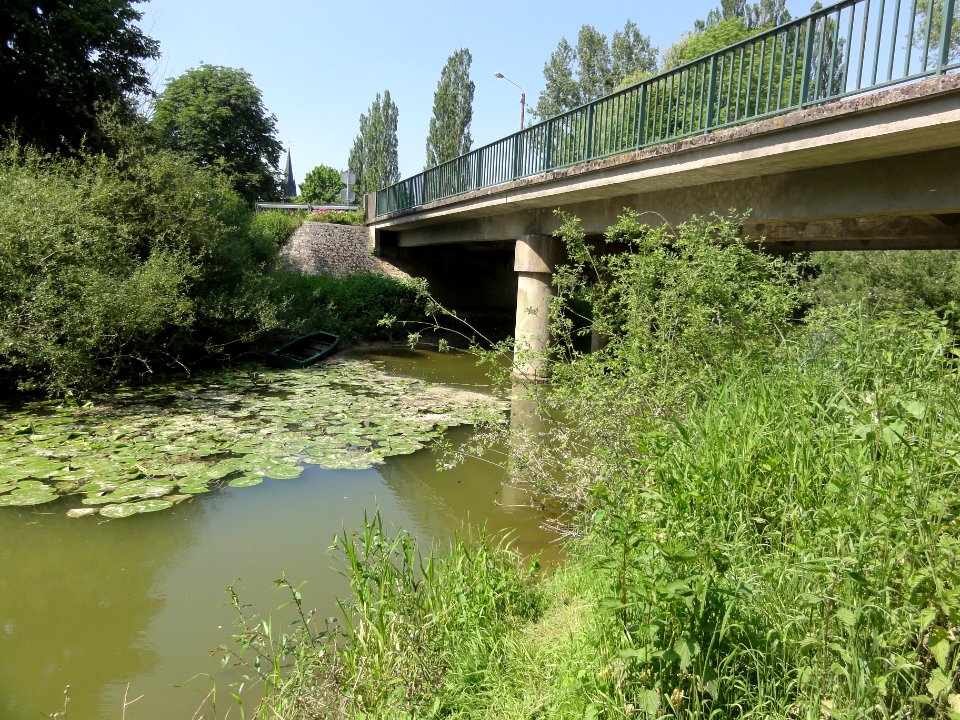 Balham (Ardennes) Canal de l'Aisne, pont