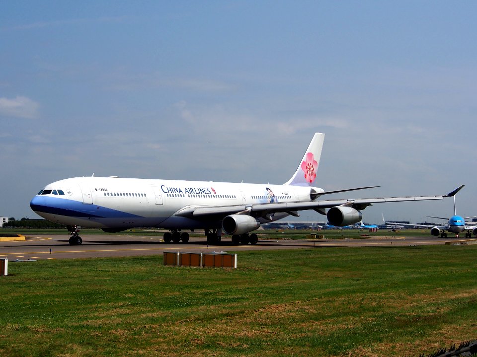 B-18806 China Airlines Airbus A340-313X - cn 433 pic2