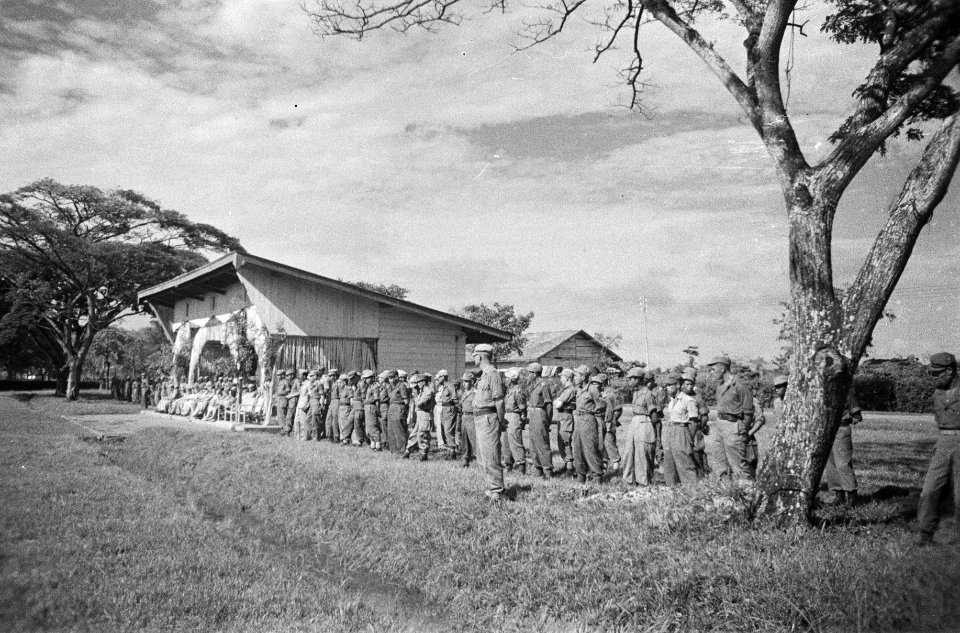 Bagoes Koening. Herdenking 3 maart 1948. Inf XI Rode Olifant op Bali geland, Bestanddeelnr 1568-1-2
