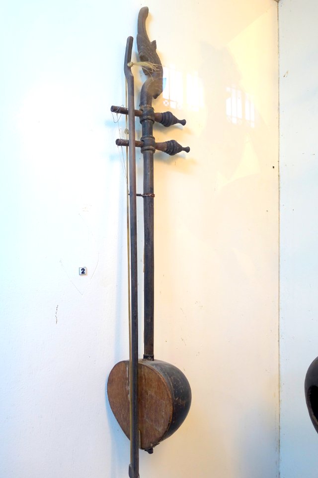 Ban Gao - Go (scoop shaped musical instrument), Khmer people, wood - Museum of Vietnamese History - Ho Chi Minh City - DSC05782