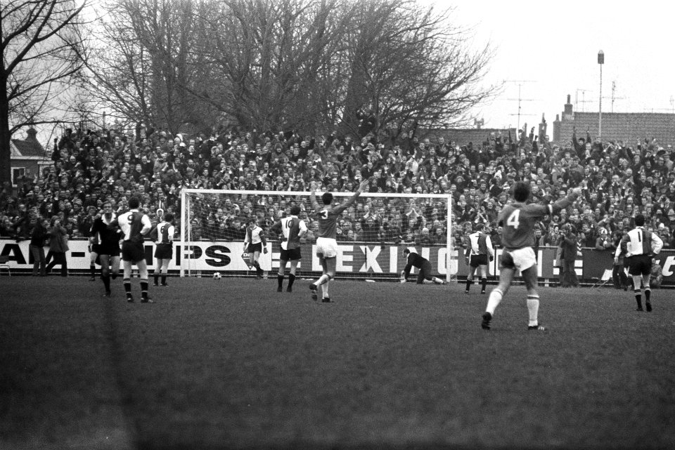 AZ 67 tegen Feyenoord 1-1. Het doelpunt van AZ, Bestanddeelnr 923-0753