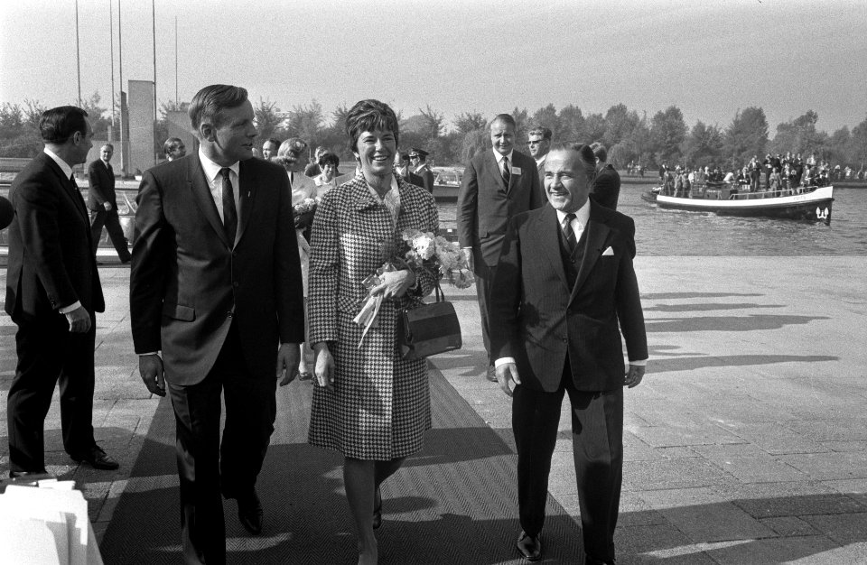 Astronauten openen tentoonstelling Maanvaart 69 in Amsterdam, Bestanddeelnr 922-8577