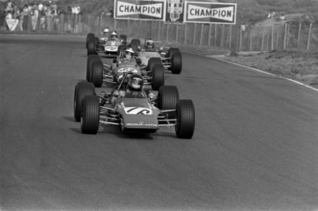 Autoraces op circuit Zandvoort, om Zandvoort Trophy Formule III race , op kop n, Bestanddeelnr 923-7926