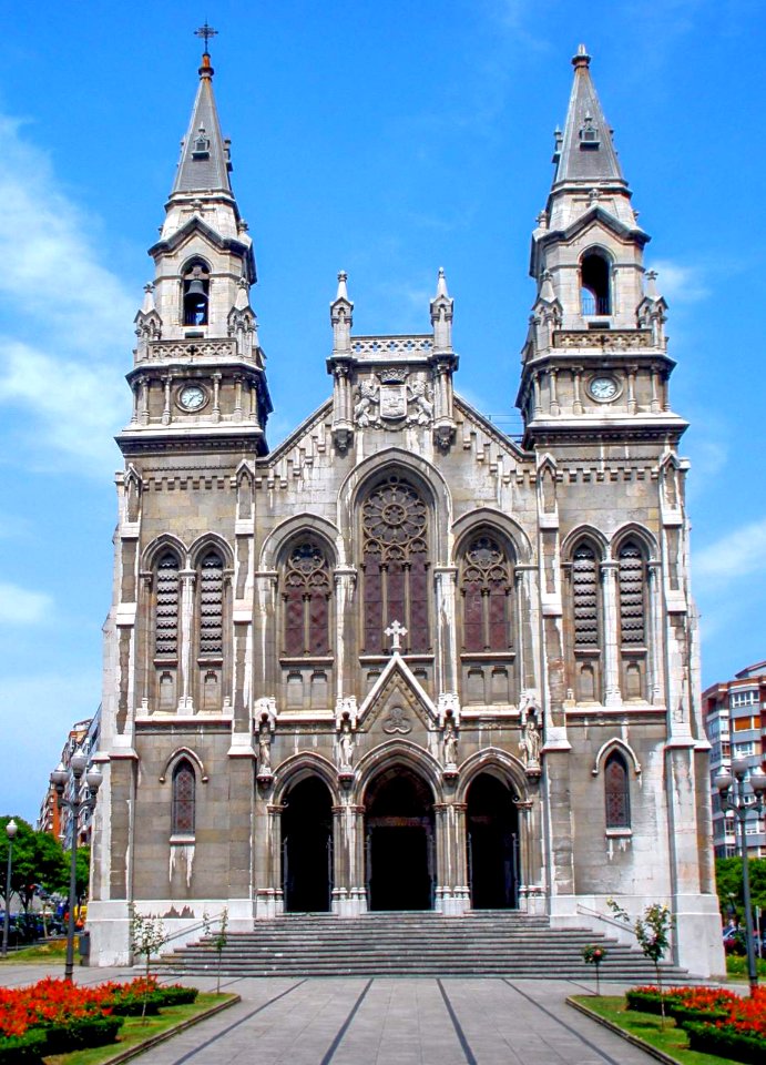 Aviles - Iglesia de Santo Tomas de Canterbury (iglesia nueva de Sabugo) 01