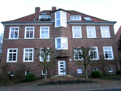 Aurich, Bürgermeister-Schwiening-Straße 34