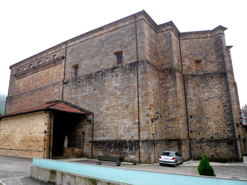 Ataun - Iglesia de San Martín, exterior 12