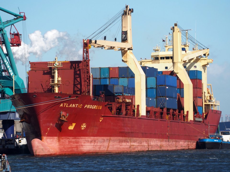Atlantic Progress, IMO 9190107, Callsign P3QZ8, MMSI 212933000, Hornhaven, Port of Amsterdam, pic3