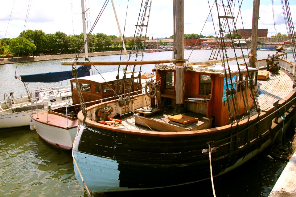 Port water harbour