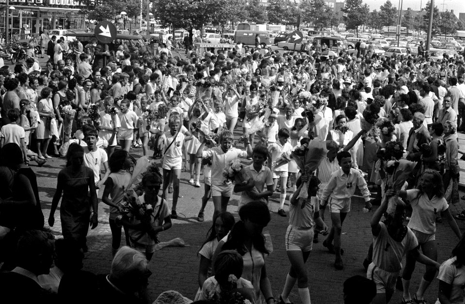 Avondvierdaagse, Amsterdam finish bij nieuwe RAI, Bestanddeelnr 922-5238