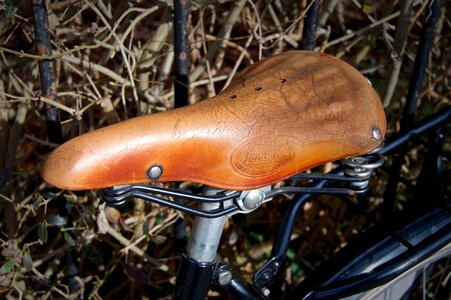 Suspension hand labor leather