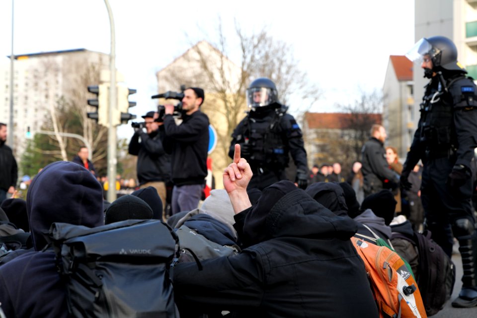 Antifascist protest in front of pro fascist protest Dresden 2020-02-15 09