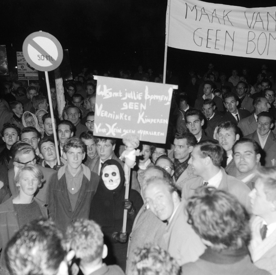 Anti-Atoombommars in Den Haag, Bestanddeelnr 913-1080