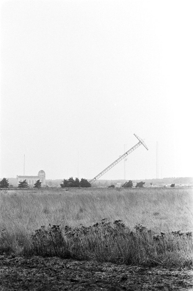 Antennemast Lange Gerrit van Radio Kootwijk neergehaald het neerhalen van d, Bestanddeelnr 930-7375