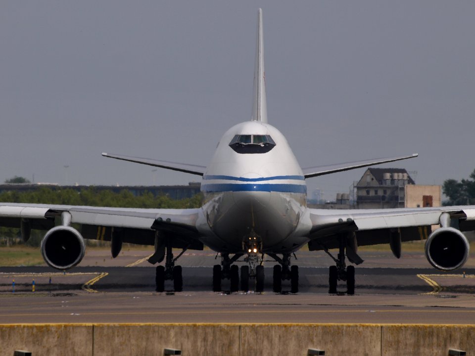 B-2460 Air China Cargo Boeing 747-4J6(BCF) - cn 24348 taxiing 14july2013 pic-001
