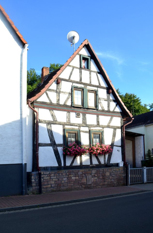 Bad Vilbel, Lohstraße 42 (1)