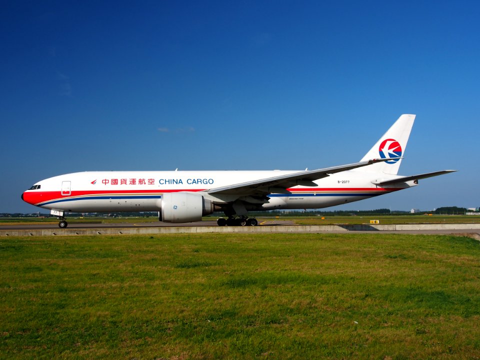 B-2077 China Cargo Airlines Boeing 777-F6N - cn 37713 taxiing 18july2013 pic-010