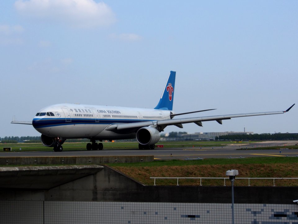 B-6515 China Southern Airlines Airbus A330-223 - cn 1116 pic2