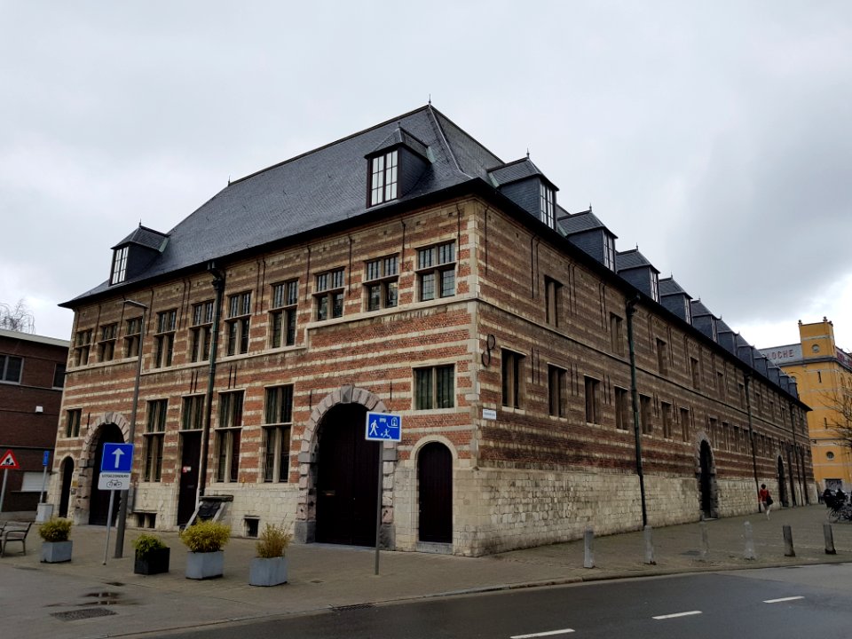 Antwerpen-Hessenhuis (2)