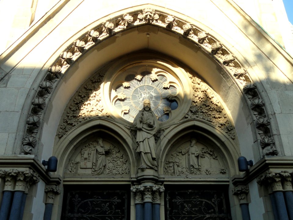 Antoniuskirche (Westend) - DSC02310