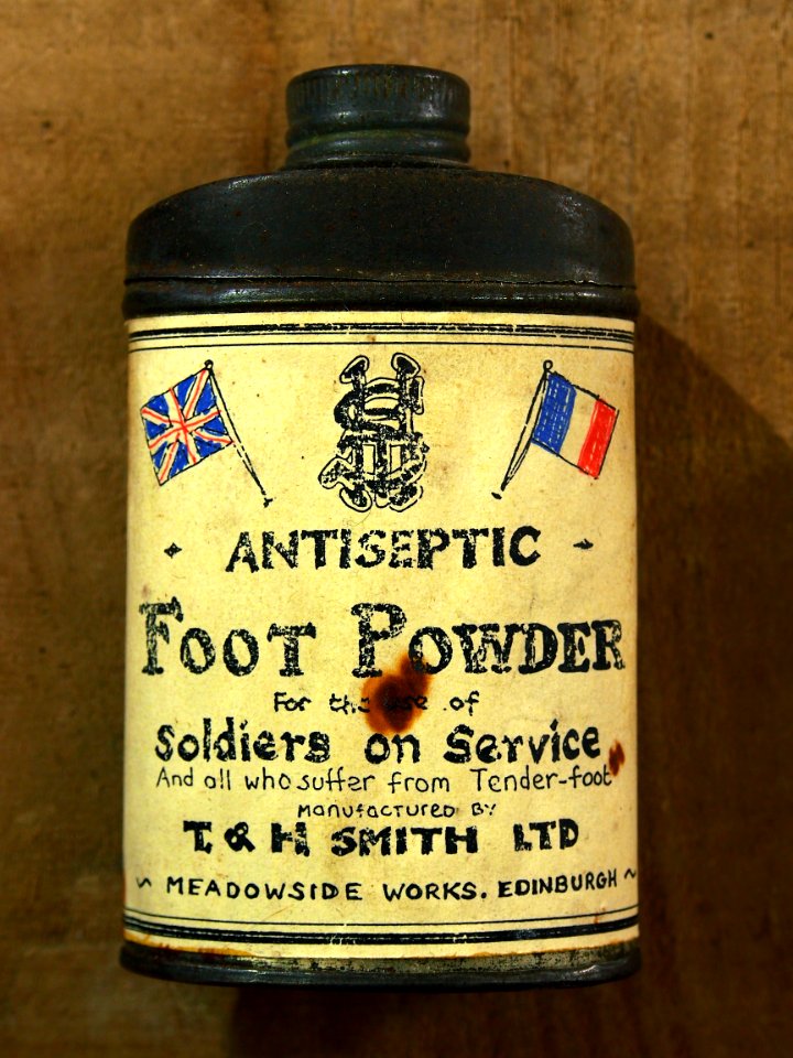 Antiseptic Foot Powder, T & H Smith LTD, Musée Somme 1916, pic-066