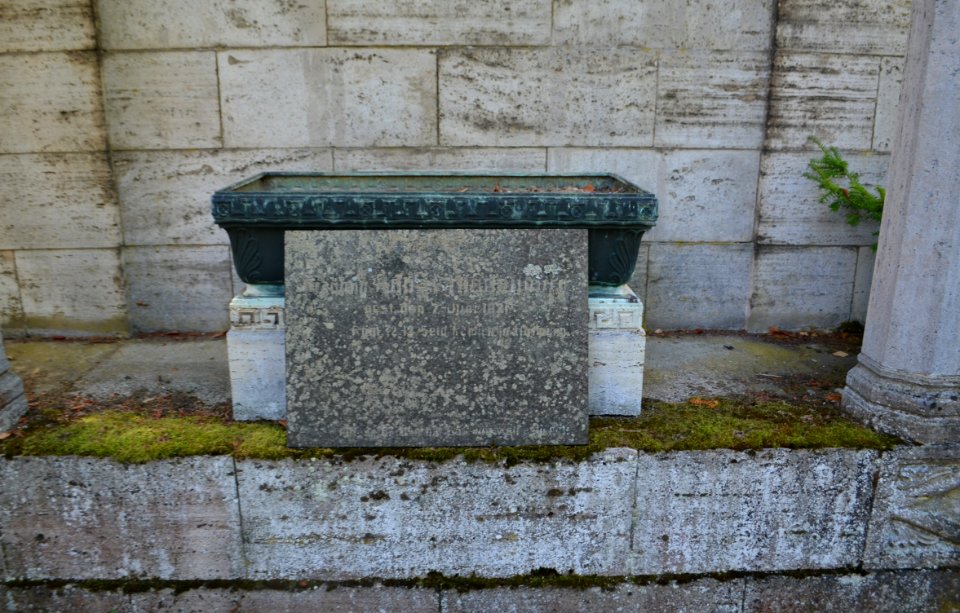 Bad Schwalbach, Friedhof, Grab Ernst Grebert (3)