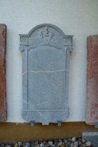 Bad Schwalbach, Friedhof, Trauerhalle, Epitaph (2)