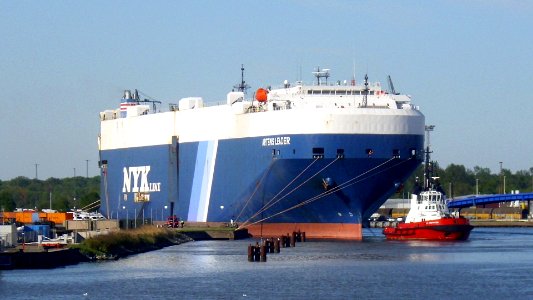 Car carrier Artemis Leader