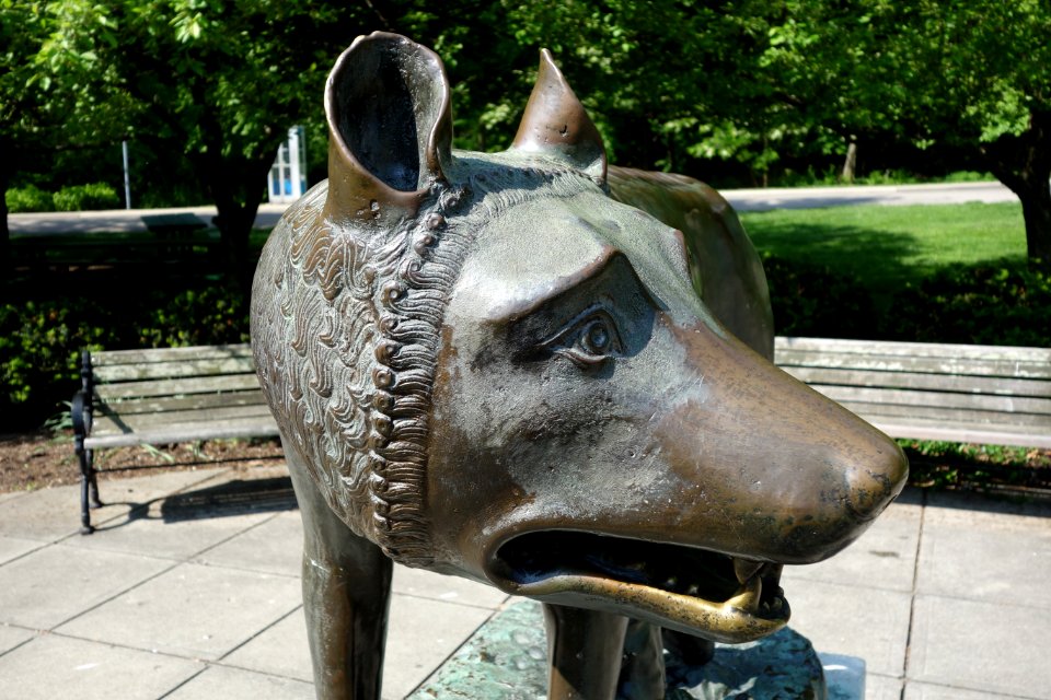 Capitoline she-wolf - Eden Park, Cincinnati - DSC03906