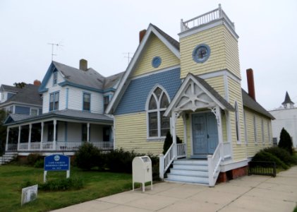 CapeCharles-church-library