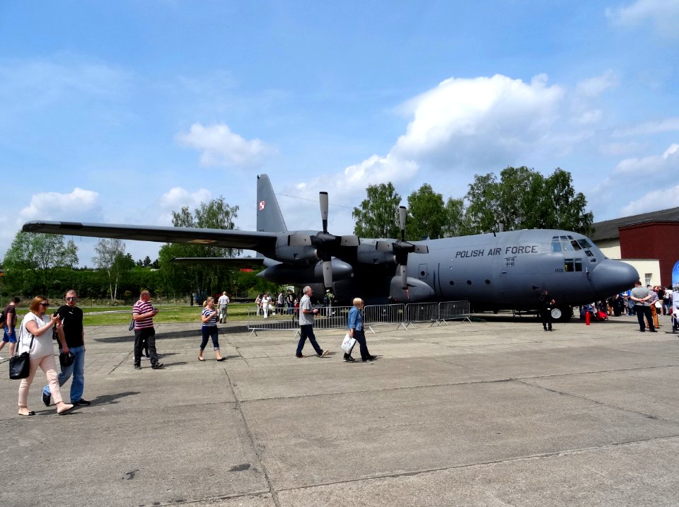 C-130 - Bdg Air Fair 53 5-2016