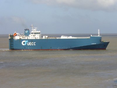Car carrier Autoracer 2014-06-14