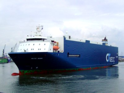 Car carrier Auto Bank 2011-07-26