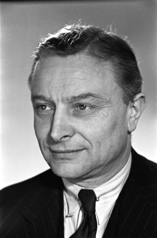 C.C. Gischler. Lid Netherland Shipping and Trading Committee, mede-eigenaar van , Bestanddeelnr 935-1077