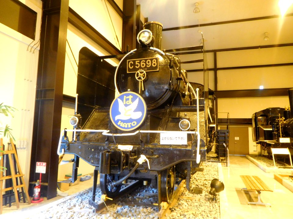 C56 98 steam locomotive at The 19th Century Hall 002